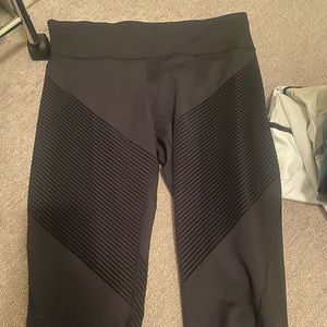 black gap fit leggings